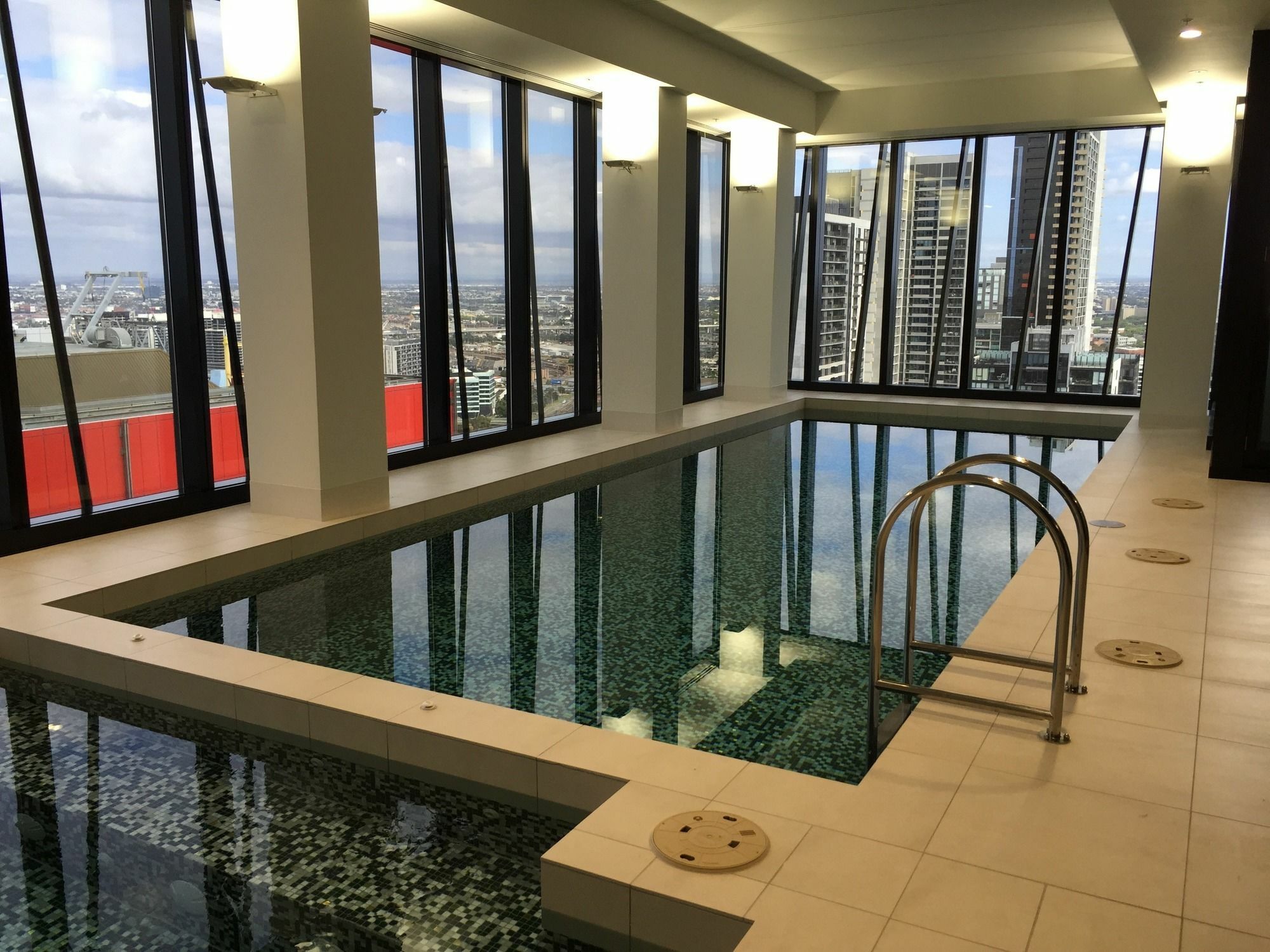 Melbourne Skyhigh Apartments Exteriör bild